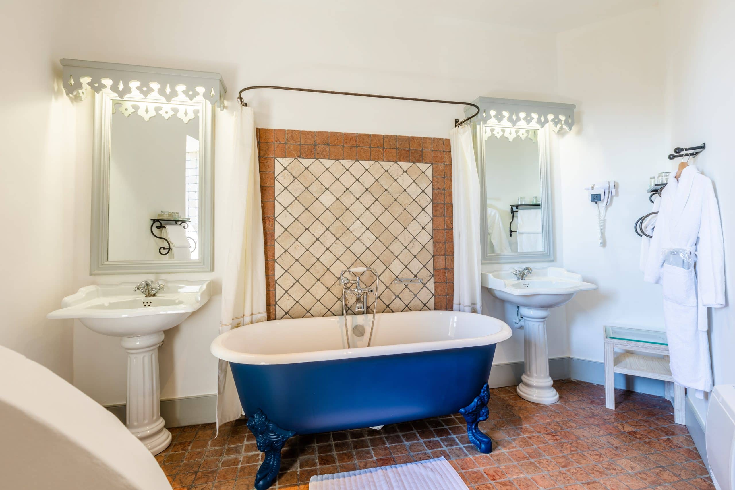 Hostellerie du Château des Fines Roches
