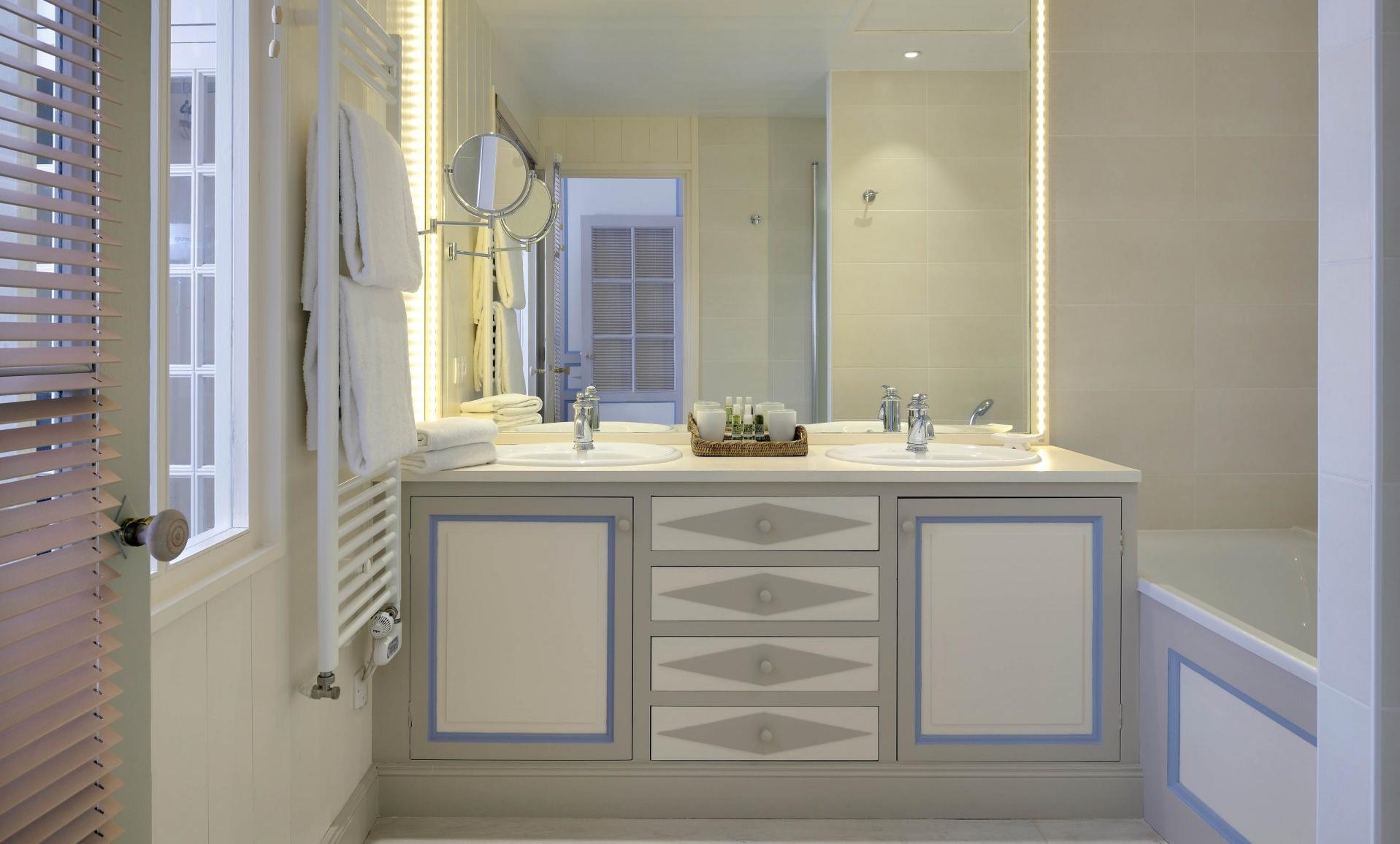 La Baronnie Hôtel & SPA – La Villa Baronnie