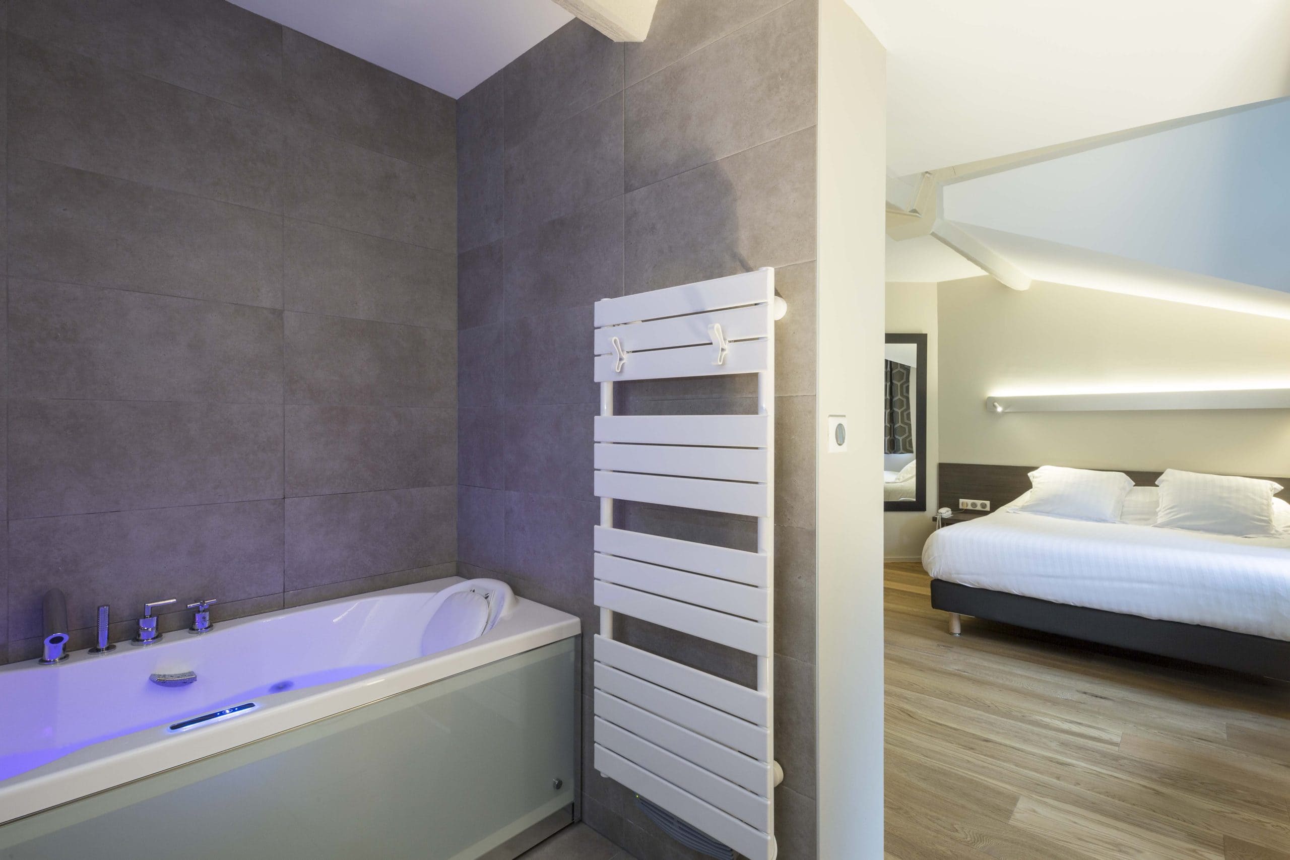 Auberge de Clochemerle Spa privatif & restaurant gastronomique