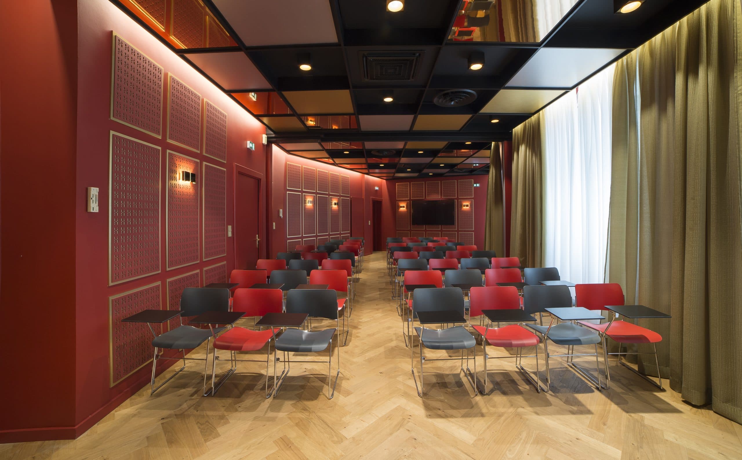 Hannong Hotel & Wine Bar