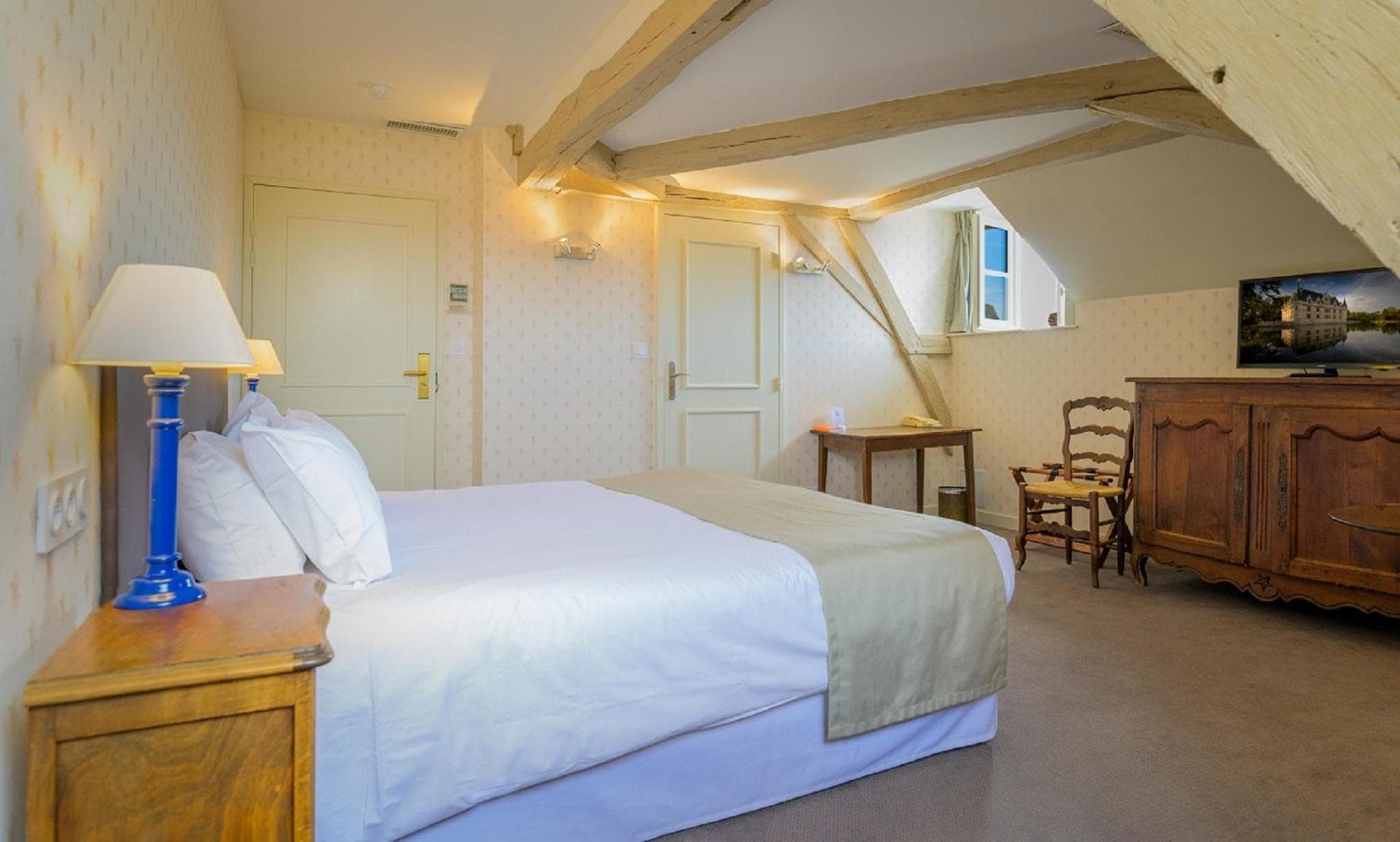 Hôtel Le Grand Monarque