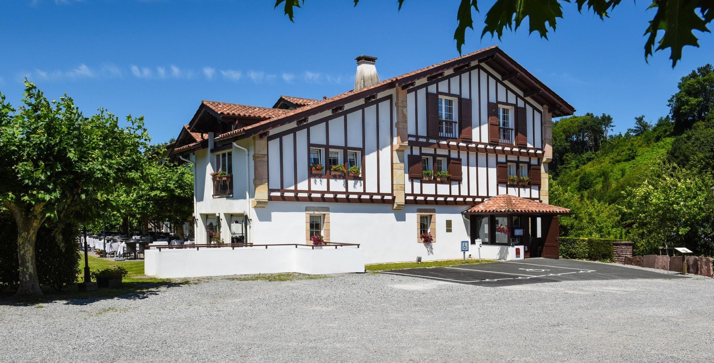 Les Jardins de Bakea