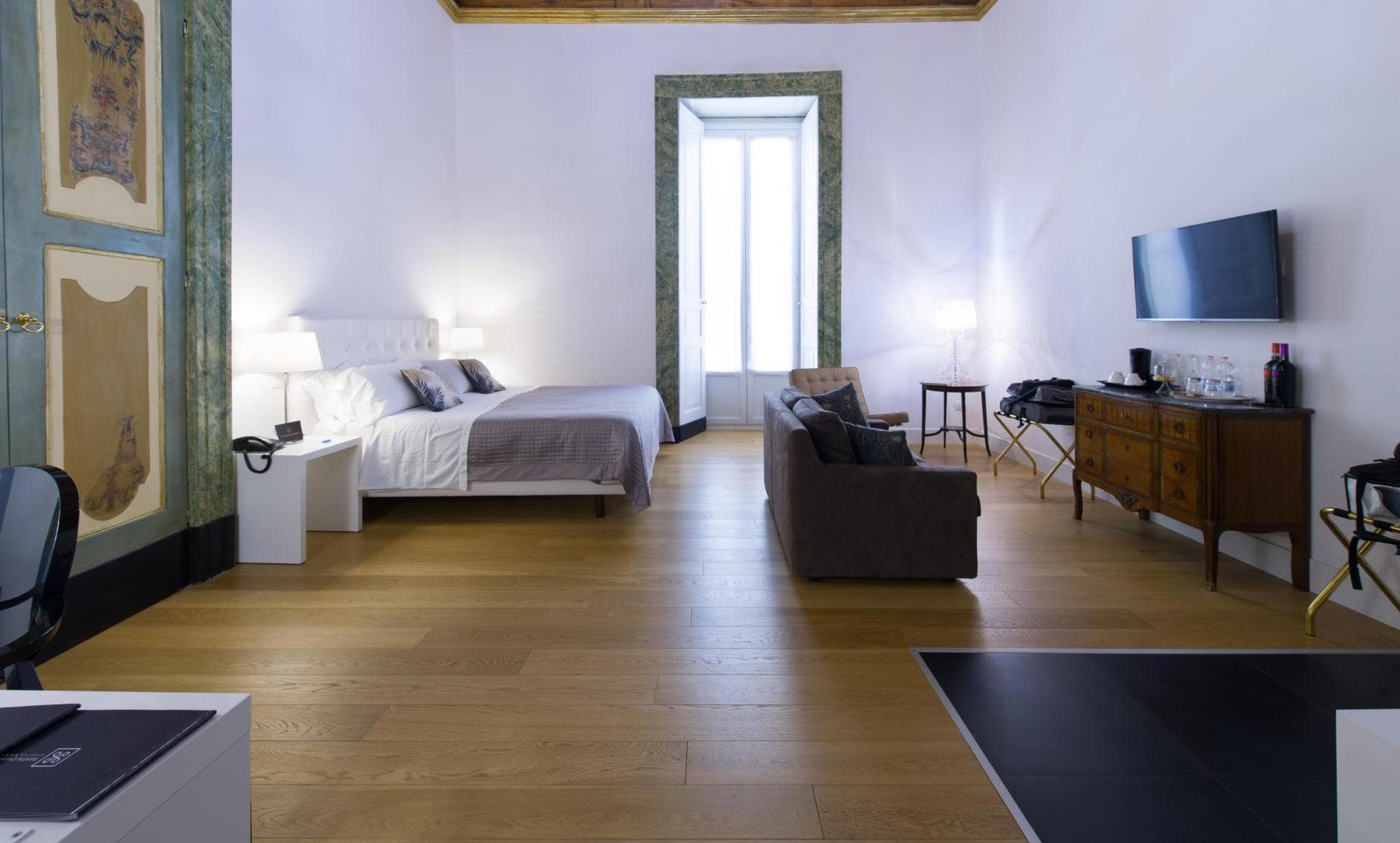 Santa Chiara Boutique Hotel