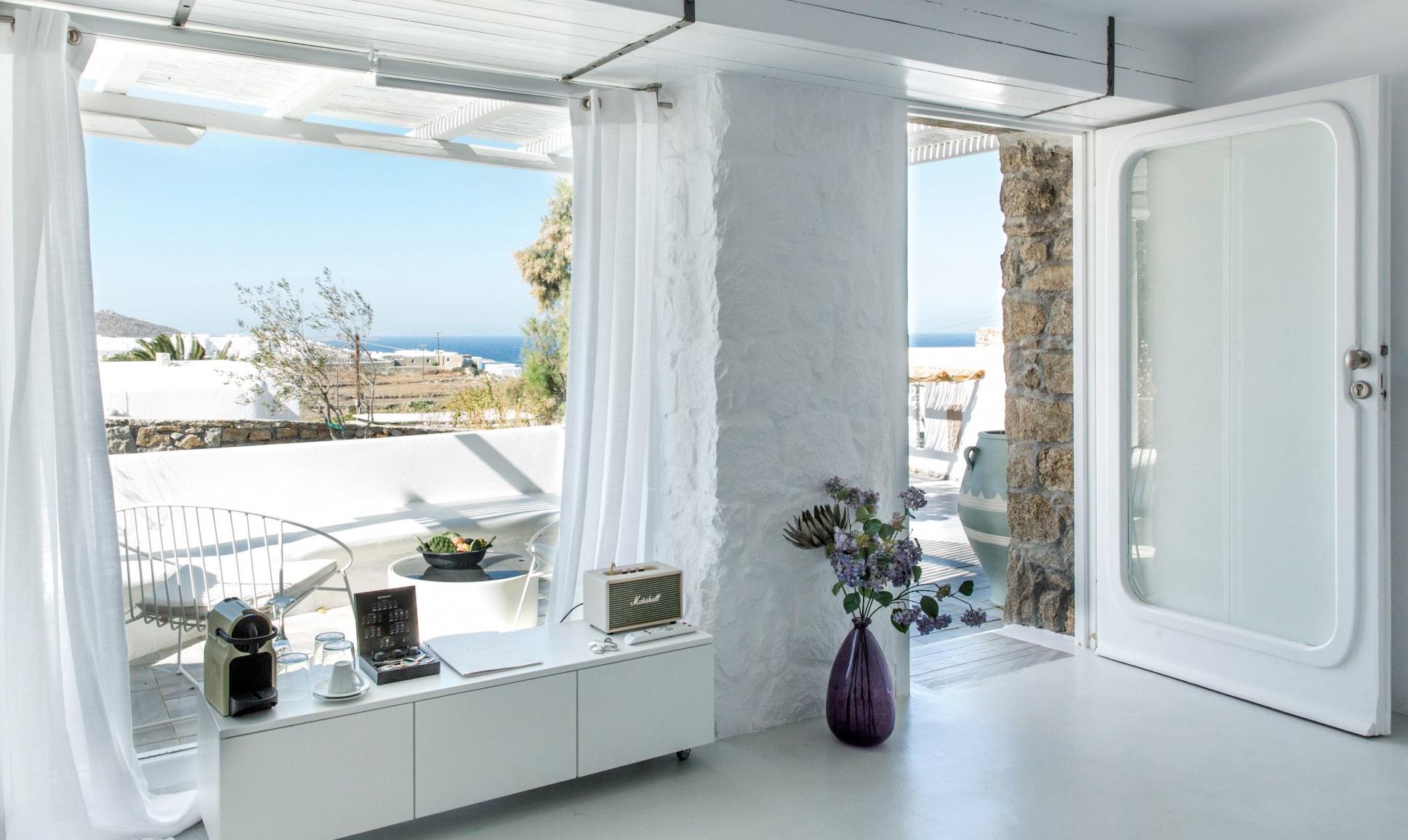 Ostraco Suites