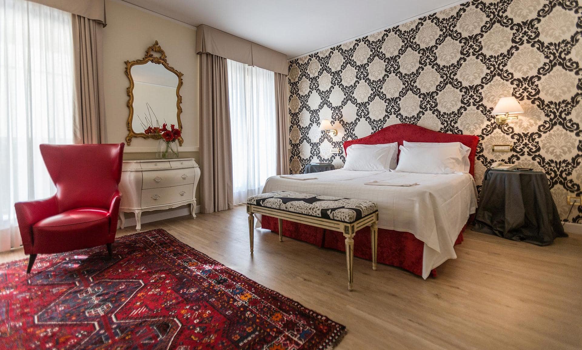 Regina Adelaide Hotel