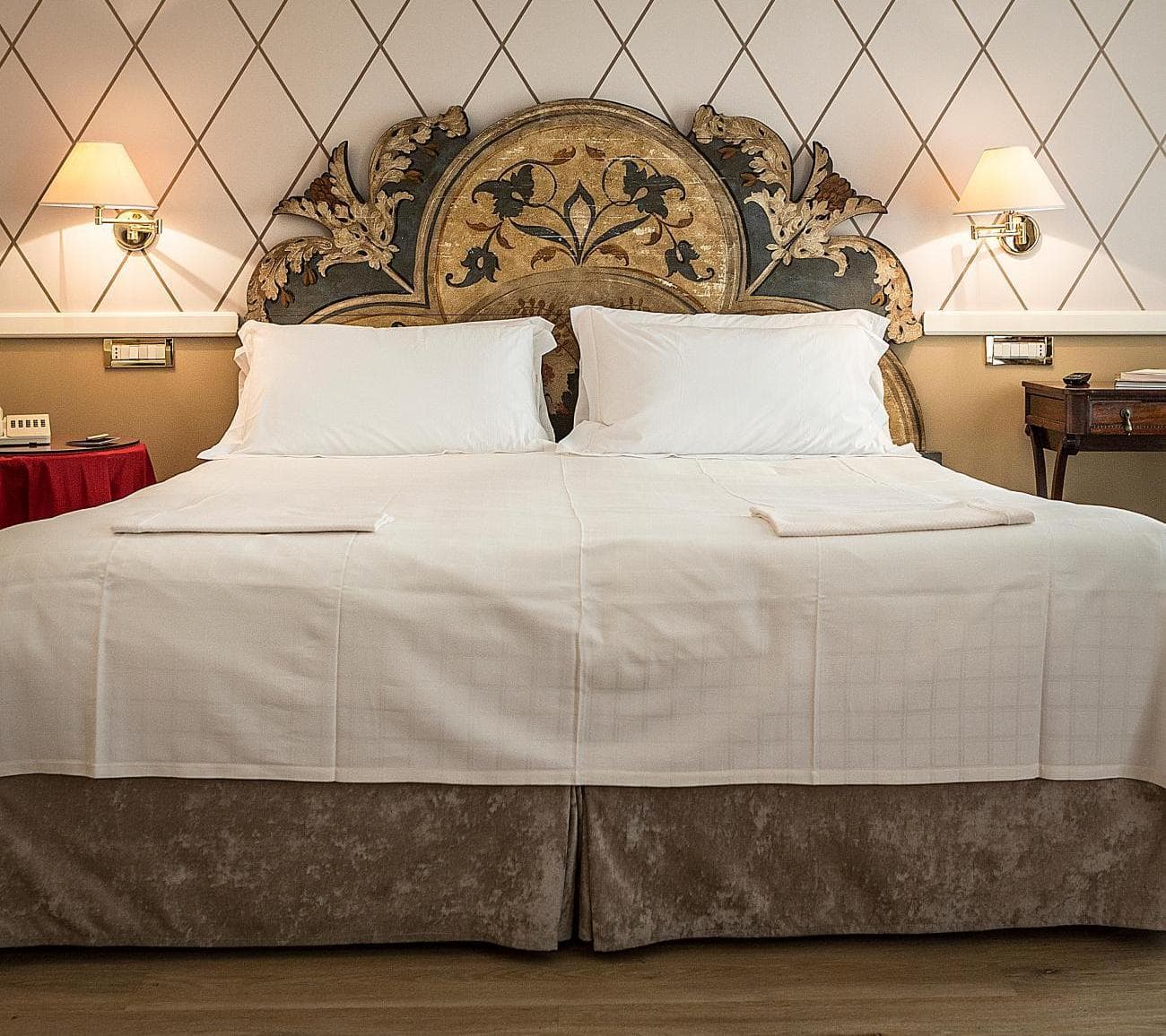 Regina Adelaide Hotel