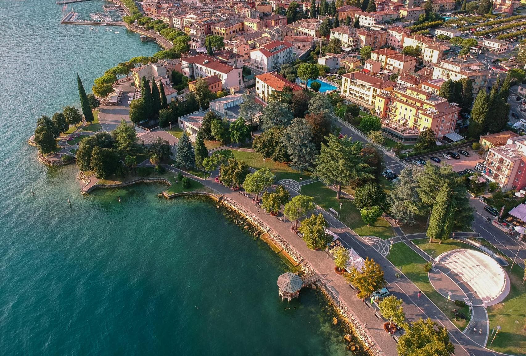 Regina Adelaide Hotel