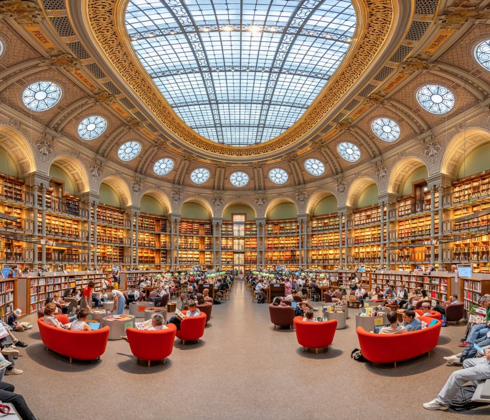 shutterstock 2622941653 cranck legros paris france bibliotheque nationale de france richelieu. vue panoramique a linterieur de la salle ovale de lecture