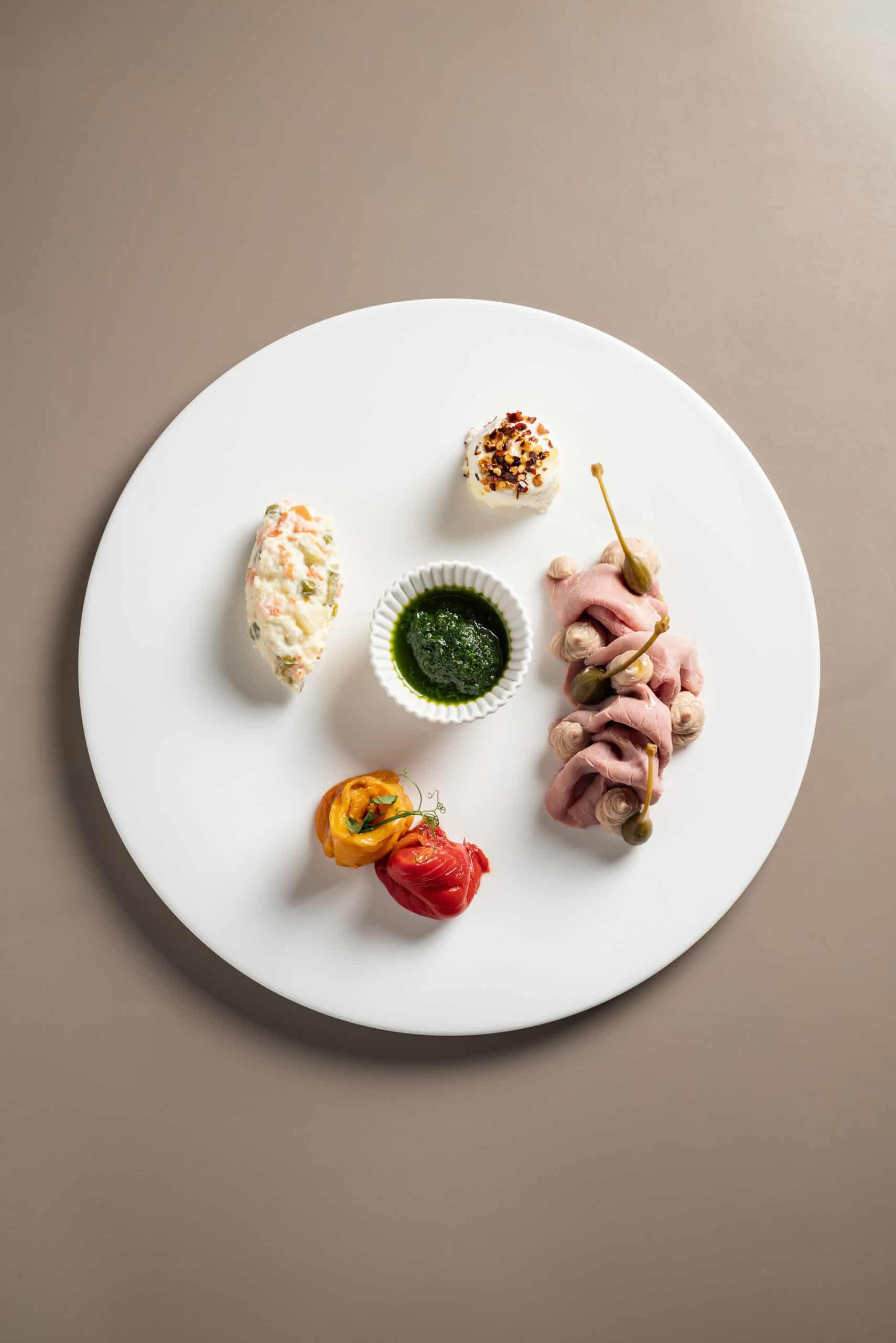 UVE Rooms & Wine Bar