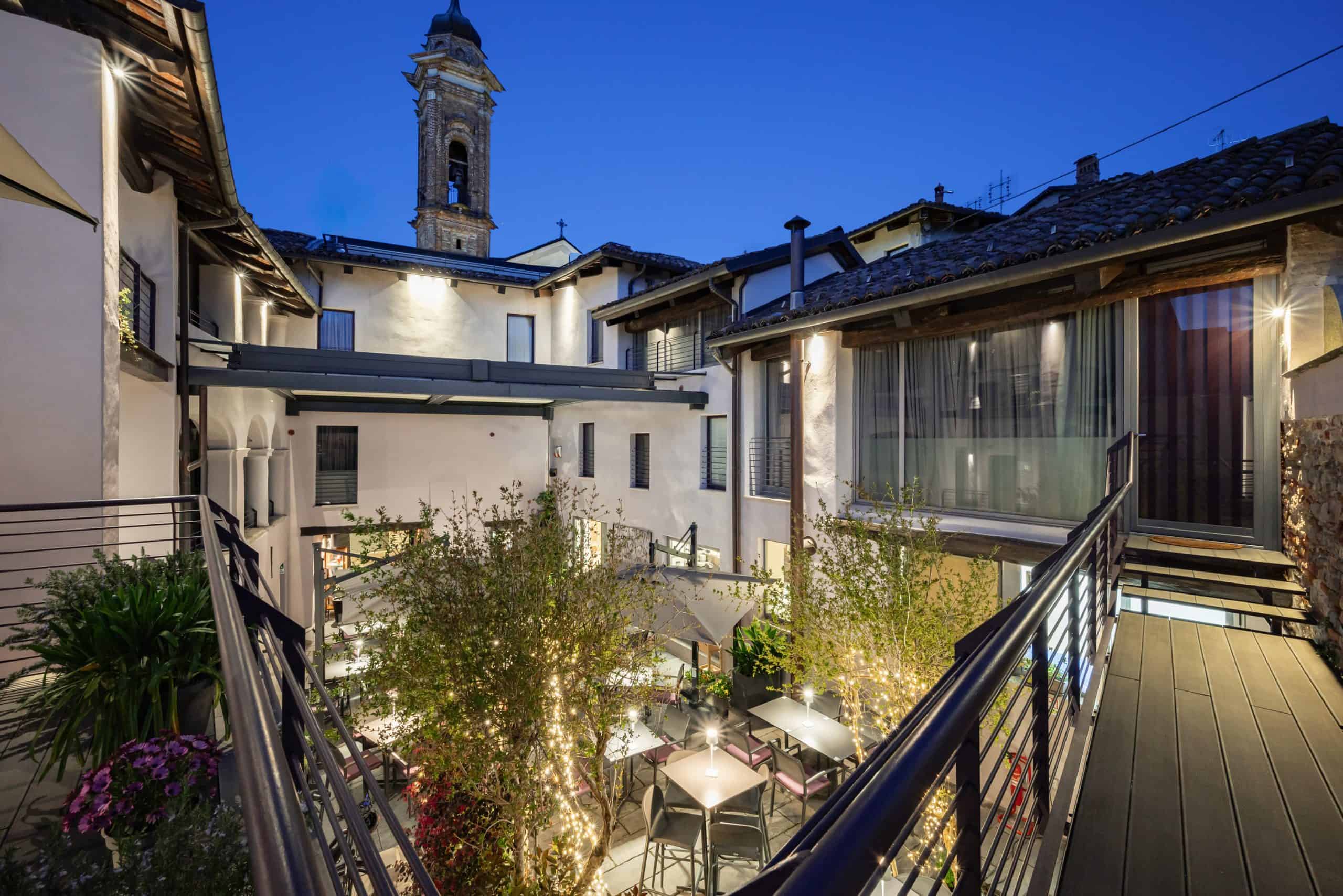 UVE Rooms & Wine Bar