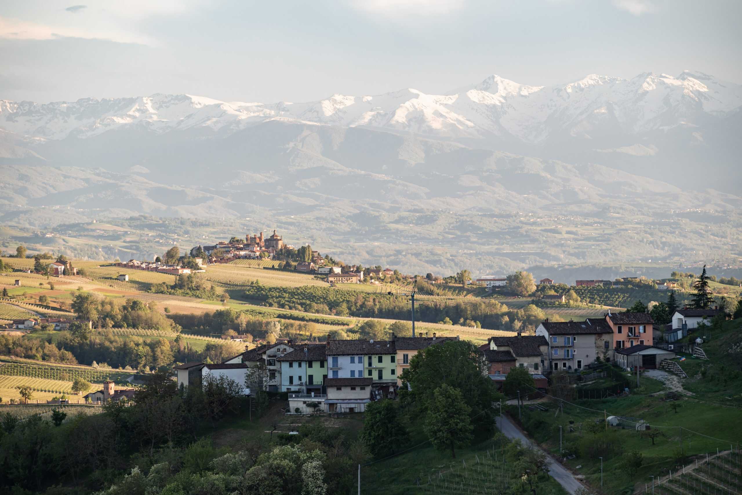 UVE Rooms & Wine Bar