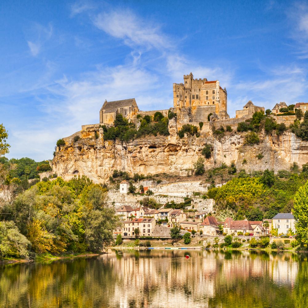 Dordogne : authentique témoin du passé chateau de beynac shutterstock 576924004 travellight