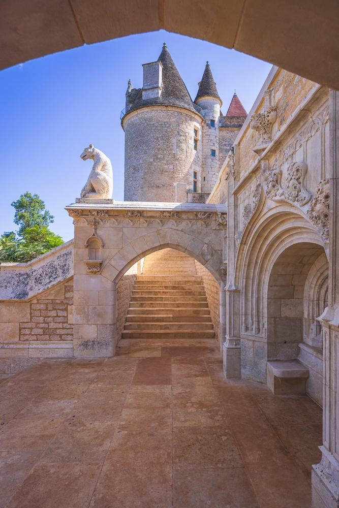 Dordogne : authentique témoin du passé chateau des milandes en dordogne shutterstock 2608581441 lev levin