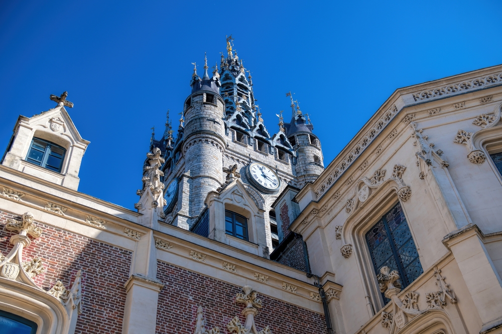 beffroi de douai shutterstock 2440518789 njaj