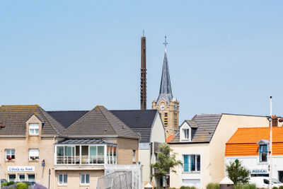 beffroi de gravelines shutterstock 1279370566 mimpki edited
