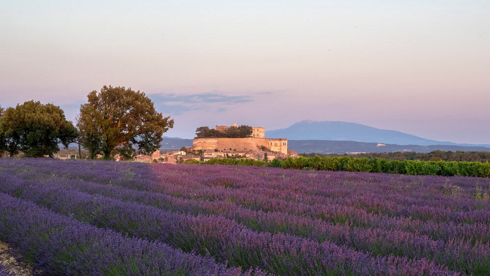 chateau de grignan shutterstock 2384528689 serge goujon