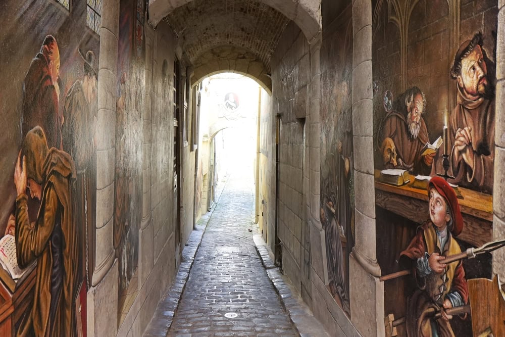 laon shutterstock 2508177789 ebascol 1