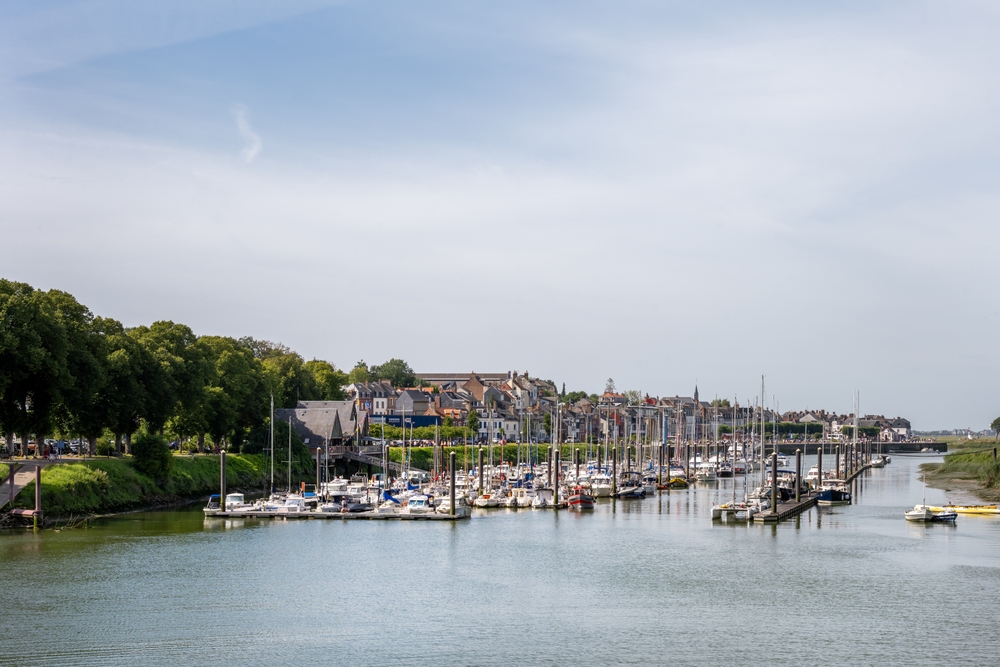 Saint-Valéry-sur-Somme : un terroir à découvrir port de plaisance st valery sur somme shutterstock 2556679545 veronique stone