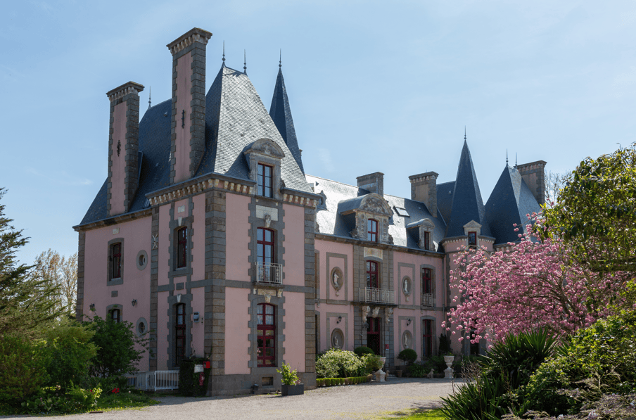 Nos adresses autour du Tour de France chateau colombier saint malo