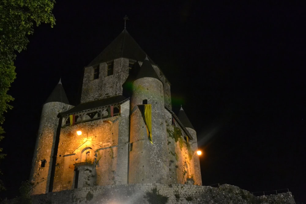 Provins cité médiévale : joyau d'Île-de-France tour cesar provins shutterstock 2660066159 marie sabrina
