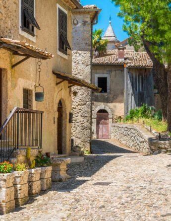 shutterstock 1109896931 ©essevu arpino ancient town in the province of frosinone lazio central italy