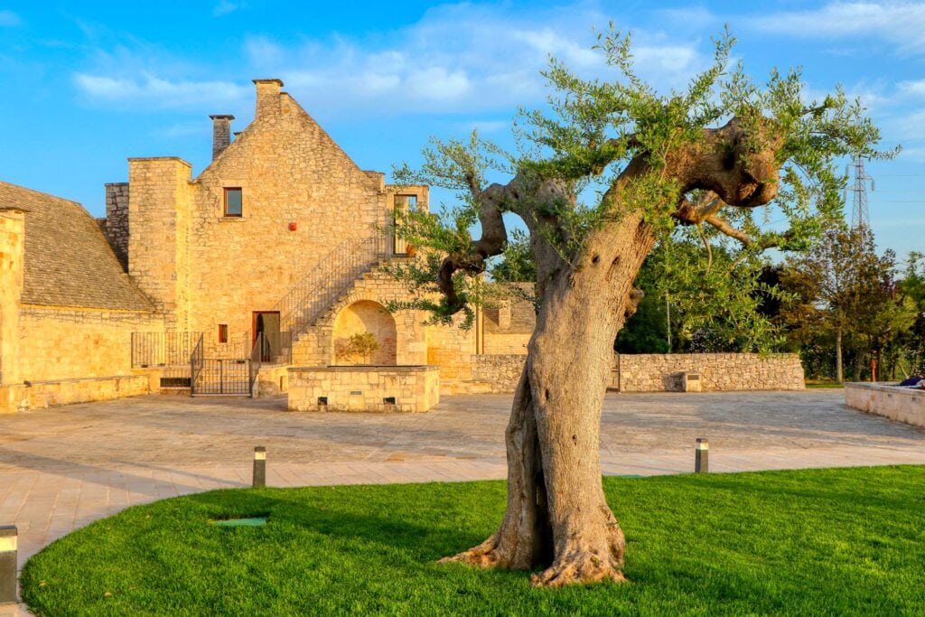 shutterstock 2160491941 ©massimo todaro view of a typical apulian masseria. puglia italy