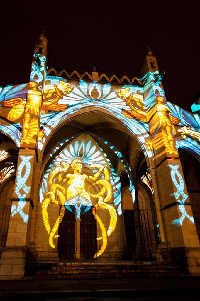 Région Bourgogne-Franche-Comté spectacles historiques, sons-et-lumières en bourgogne