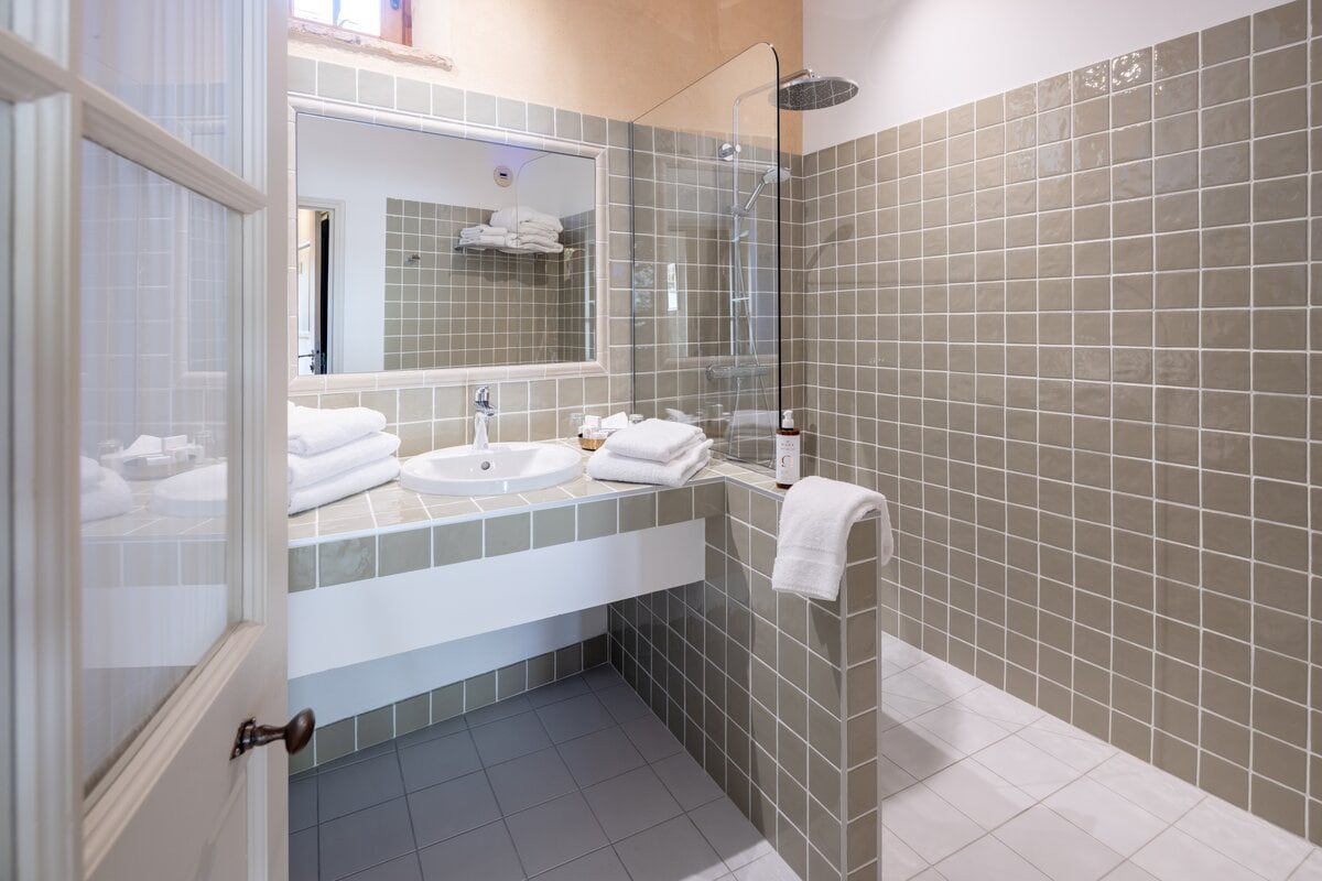 Hôtels & SPA La Maison de Rhodes – Le Champ des Oiseaux